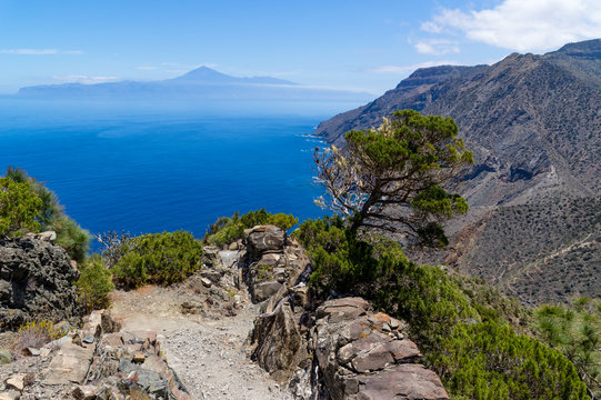 La Gomera Vallehermoso Steilküste mit Blick zum Teide