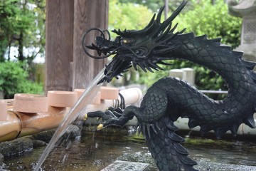 手水舎（チョウズヤ）