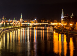 Fototapeta na wymiar Moscow Kremlin tower at night, bridge view. background, architecture.