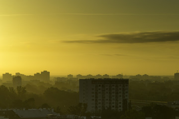 Wschód słońca w Warszawie