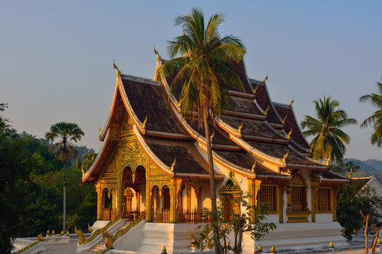 Laos Luang Prabang Golden Temple