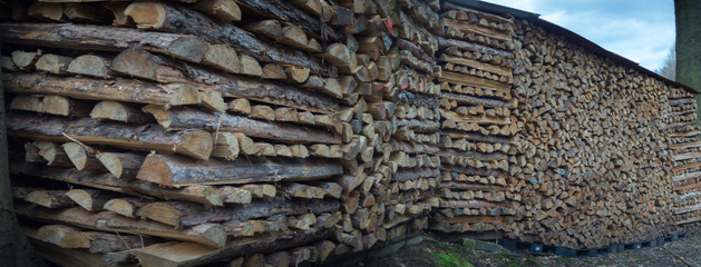 Brennholz Stapel als Wintervorrad