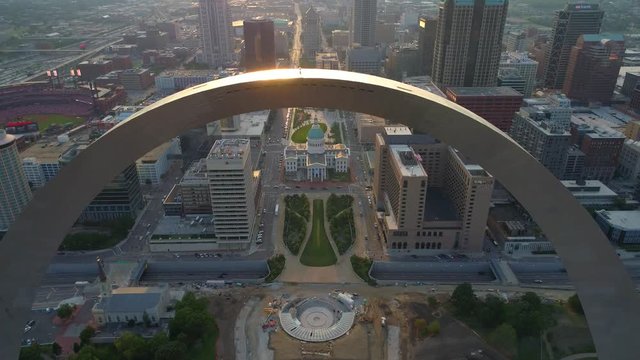 Aerial orbit St Louis Arch flyover and tilt down