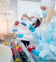 Science technician at work in the laboratory.