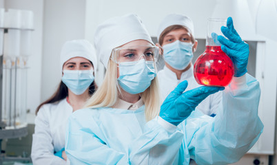 Science technician at work in the laboratory.