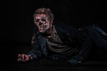 Bloody zombie man with brains out horror halloween sfxmakeup