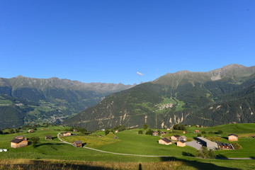 Fototapeta na wymiar Fiss im Tiroler Oberland 