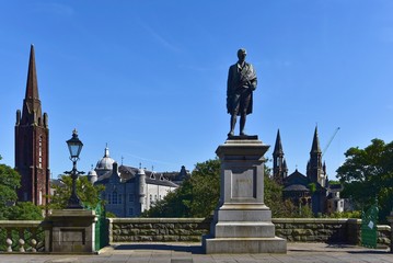 Aberdeen - Burns Statue