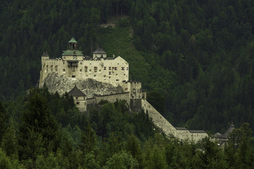 Fototapeta na wymiar Hohenwerfen Castle
