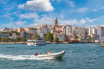 Obraz premium Galata Tower in Istanbul, Turkey