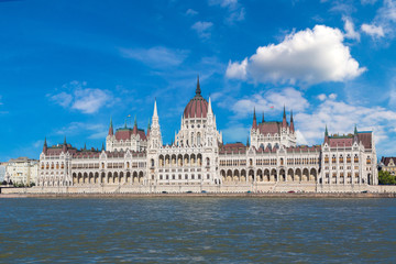 Fototapeta premium Parliament building in Budapest