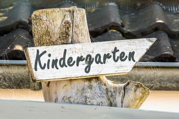 Schild 247 - Kindergarten