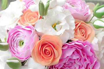 Bouquet of roses and gerberas