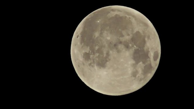 Full Moon – time lapse, detail