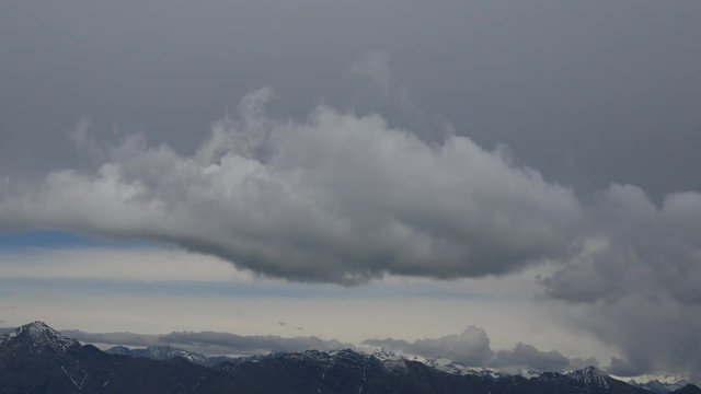 Cielo di montagna time lapse