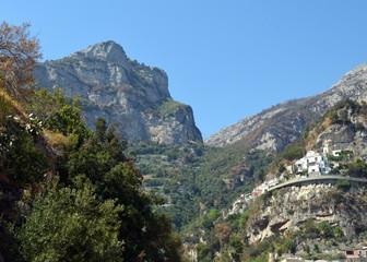 Fototapeta na wymiar Steilküste bei Amalfi