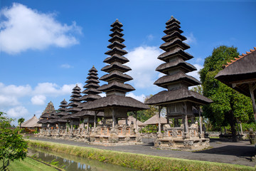Fototapeta na wymiar Indonesian Temple Bali