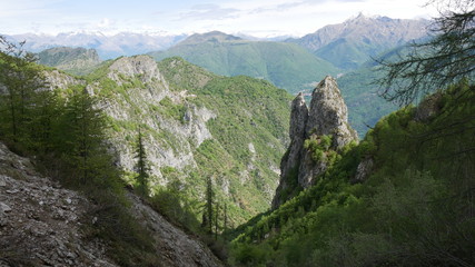 Panorama tra le rocce
