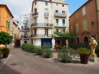 beziers, place des bons amis