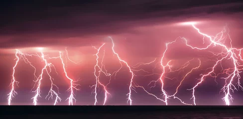 Foto op Plexiglas Onweer Natuur bliksemschicht & 39 s nachts onweersbui