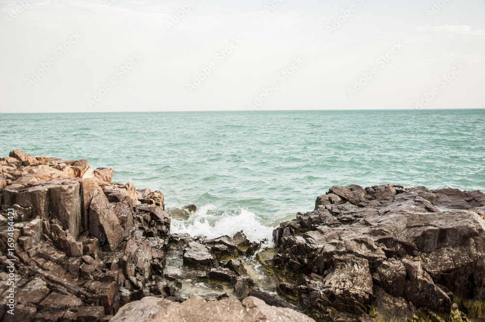 Wall mural rock and sea