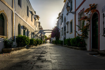 Fototapeta na wymiar Calles del pueblo de Mogan, Gran Canaria