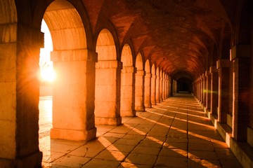 Arcos a ninguna parte