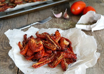 Sun-dried tomatoes with garlic and provence herbs