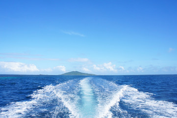Fototapeta premium 沖縄の海 クルージングイメージ