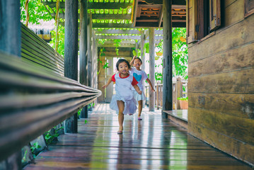 Excited two girl run © heartor