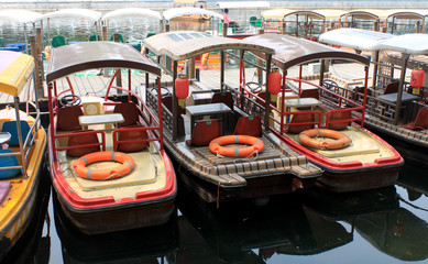 Fototapeta na wymiar the rental boat in Houhai Lake area in beijing