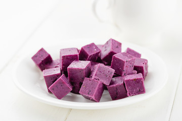 Homemade currant flavor fudge candies