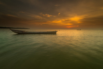 Fototapeta na wymiar sunset and sunrise in mentawai island Indonesia