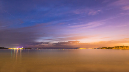 Fototapeta premium Coucher de soleil six four les plages