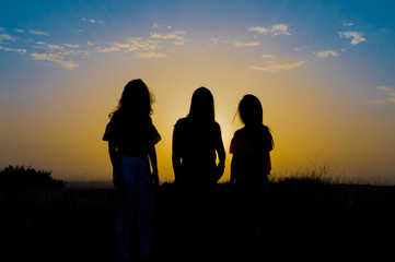 Chicas al atardecer