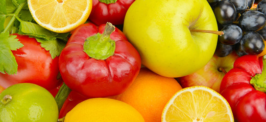 Fototapeta na wymiar set of vegetables and fruits