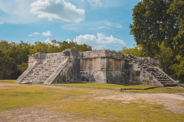 Fototapeta na wymiar Ruins of Chichen Itza, Mexico, Mayan ruins, composition.