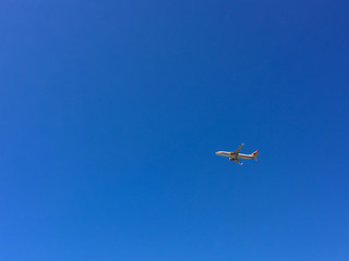 Obraz premium Flugzeug am Himmel Mallorcas