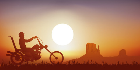 Naklejka premium motocykl - rowerzysta - kupujący - Route 66 - wolność - Monument Valley