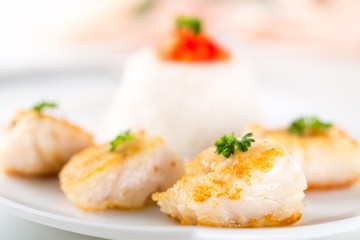 Dishes from fried chicken.