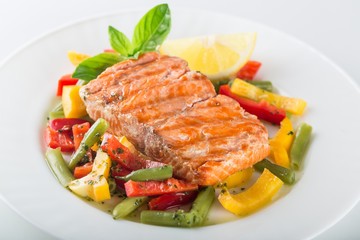 Fried fish with vegetables.
