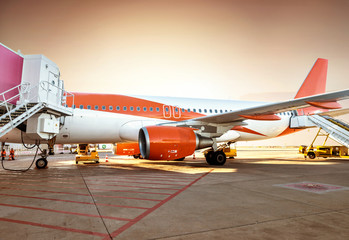 embarquement (avion sur le tarmac)