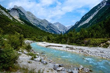 Fototapeta na wymiar Karwendelbach