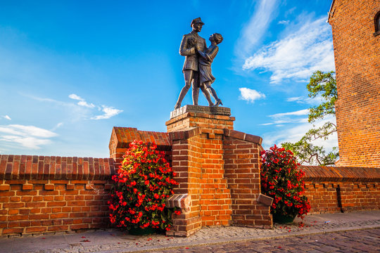 Monument to uhlan with girlfriend. Grudziadz, Poland