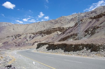 Naklejka premium Landscape between Lamayuru and Leh in Ladakh, India