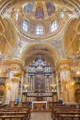 Fototapeta na wymiar TURIN, ITALY - MARCH 13, 2017: The noe - baroque cupola and presbytery in church Chiesa di San Giuseppe.