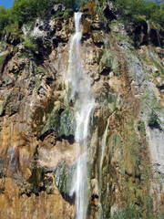 Kroatien: Großer Wasserfall der Plitvicer seen