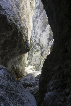 narrow gorge canyon in matese park valle dell'inferno