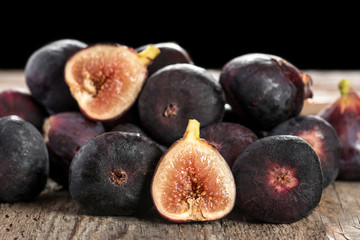 Figs on wooden surface