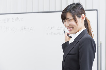 塾講師 イメージ